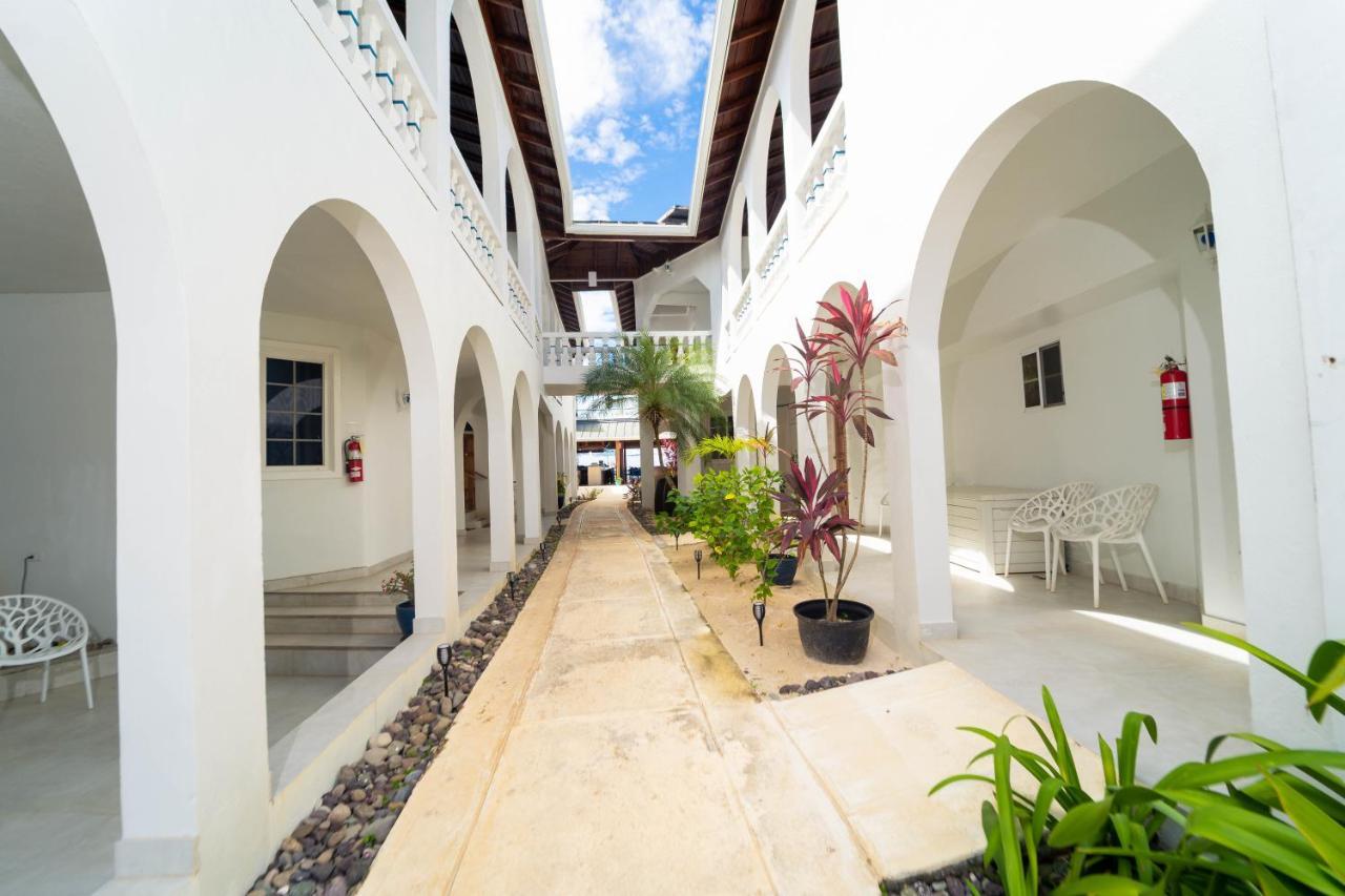 Blue Skies Beach Resort Negril Luaran gambar
