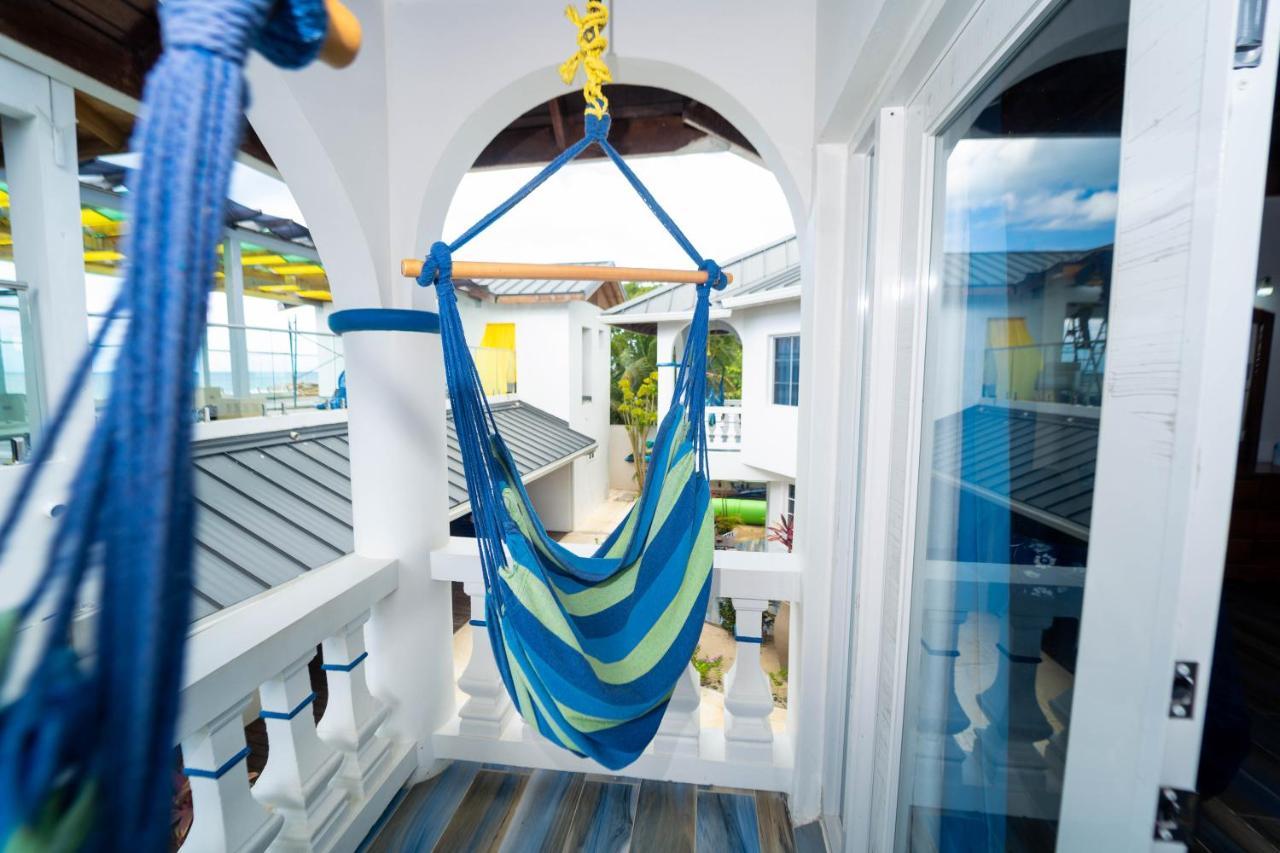 Blue Skies Beach Resort Negril Luaran gambar