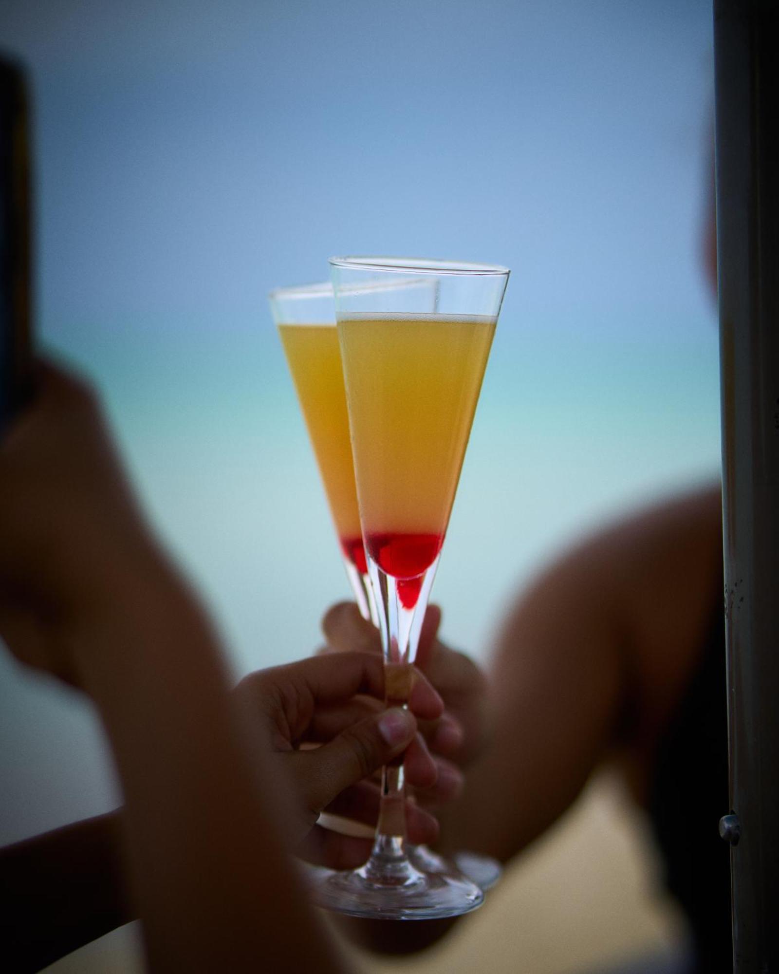 Blue Skies Beach Resort Negril Luaran gambar