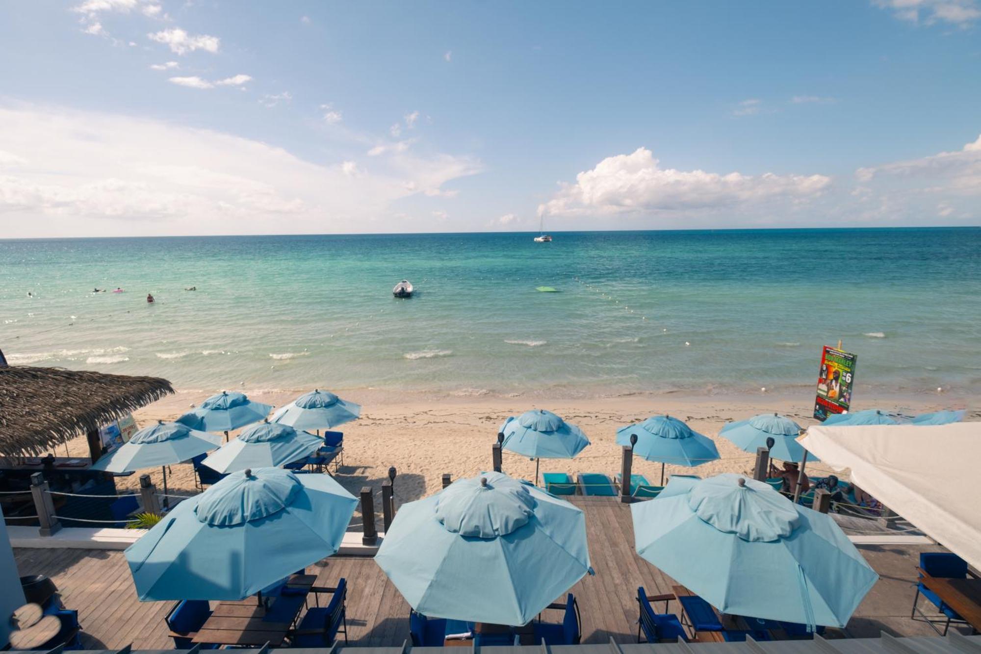 Blue Skies Beach Resort Negril Luaran gambar