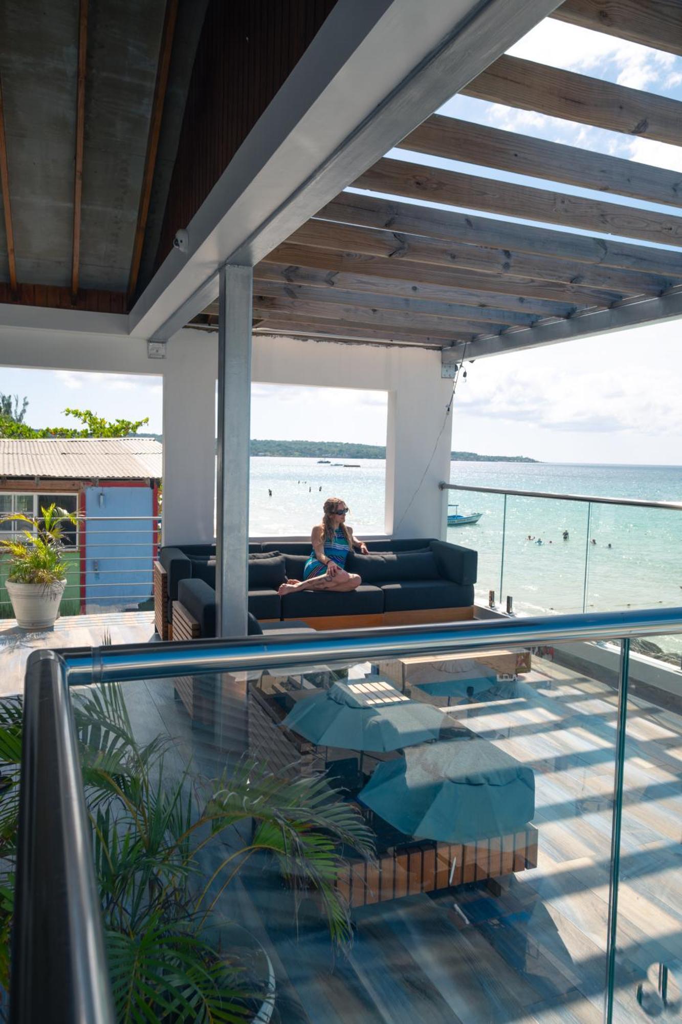 Blue Skies Beach Resort Negril Luaran gambar
